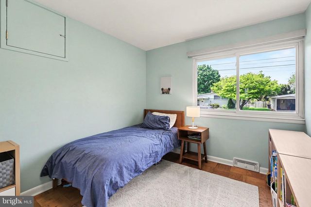 105 JUNE DR, Camp Hill, PA 17011