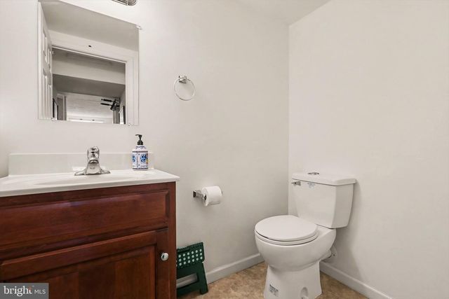 105 JUNE DR, Camp Hill, PA 17011
