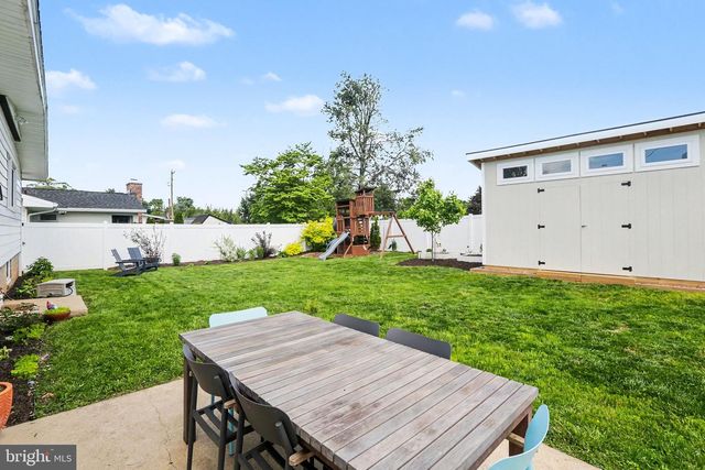 105 JUNE DR, Camp Hill, PA 17011