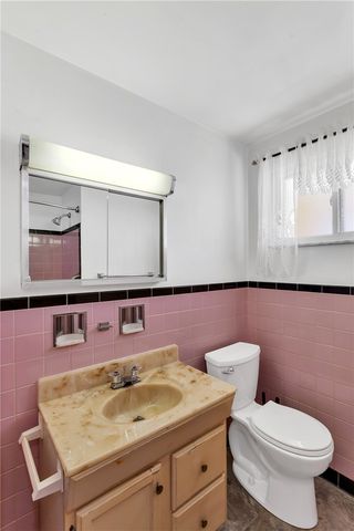 14001 Michael Dr, North Huntingdon, PA 15642