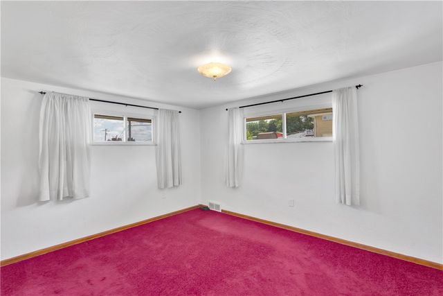 14001 Michael Dr, North Huntingdon, PA 15642