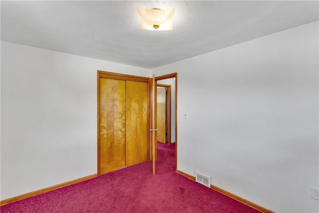 14001 Michael Dr, North Huntingdon, PA 15642