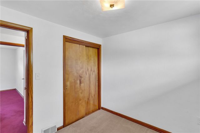 14001 Michael Dr, North Huntingdon, PA 15642