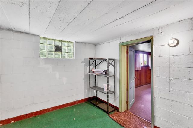 14001 Michael Dr, North Huntingdon, PA 15642