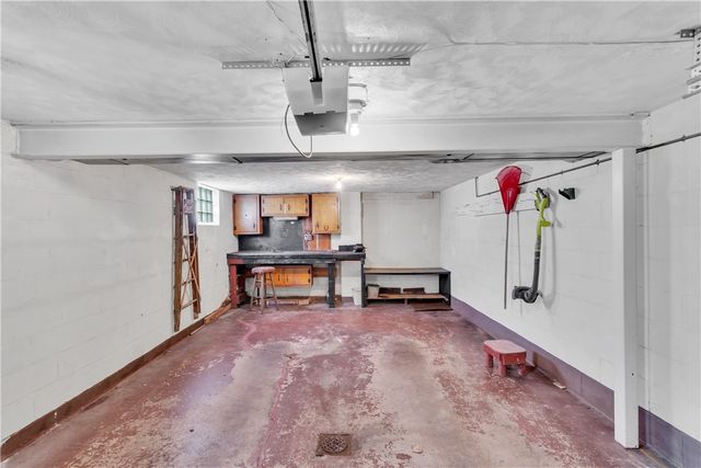 14001 Michael Dr, North Huntingdon, PA 15642