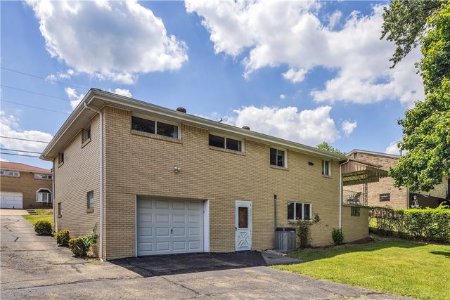 14001 Michael Dr, North Huntingdon, PA 15642