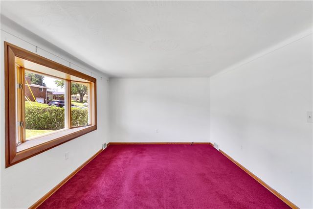 14001 Michael Dr, North Huntingdon, PA 15642