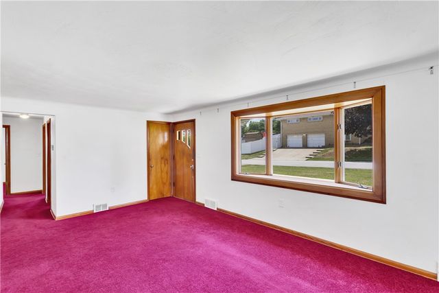 14001 Michael Dr, North Huntingdon, PA 15642