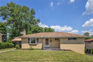 14001 Michael Dr, North Huntingdon, PA 15642
