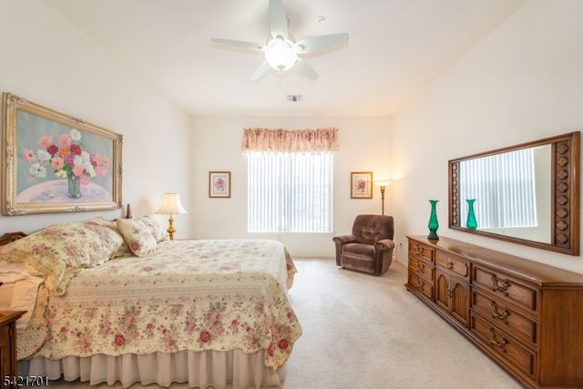703 Four Seasons Dr 703, Wayne Twp., NJ 07470