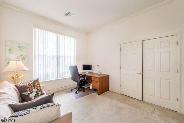 703 Four Seasons Dr 703, Wayne Twp., NJ 07470