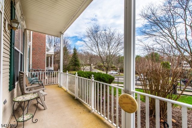 703 Four Seasons Dr 703, Wayne Twp., NJ 07470