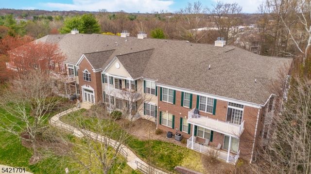703 Four Seasons Dr 703, Wayne Twp., NJ 07470