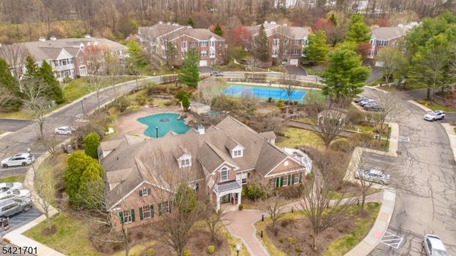 703 Four Seasons Dr 703, Wayne Twp., NJ 07470