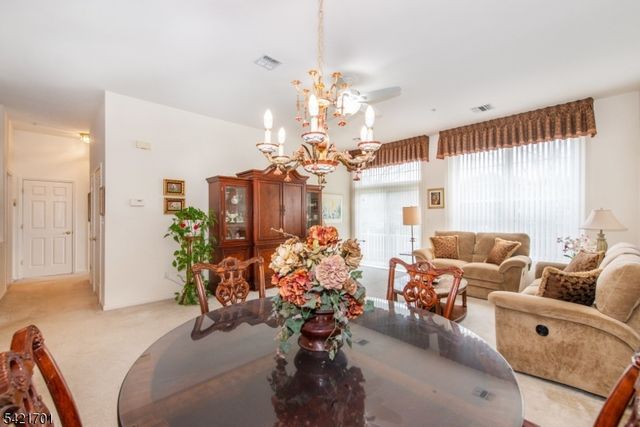 703 Four Seasons Dr 703, Wayne Twp., NJ 07470