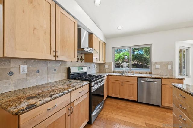 16490 Bridlewood, Poway, CA 92064