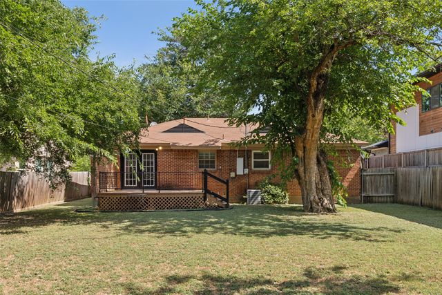 3884 Van Ness Lane, Dallas, TX 75220