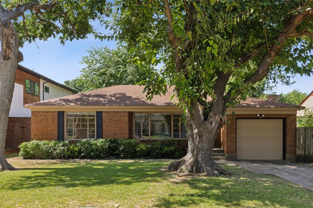 3884 Van Ness Lane, Dallas, TX 75220