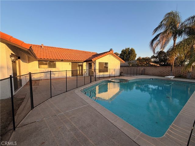 3434 Darren, Highland, CA 92346