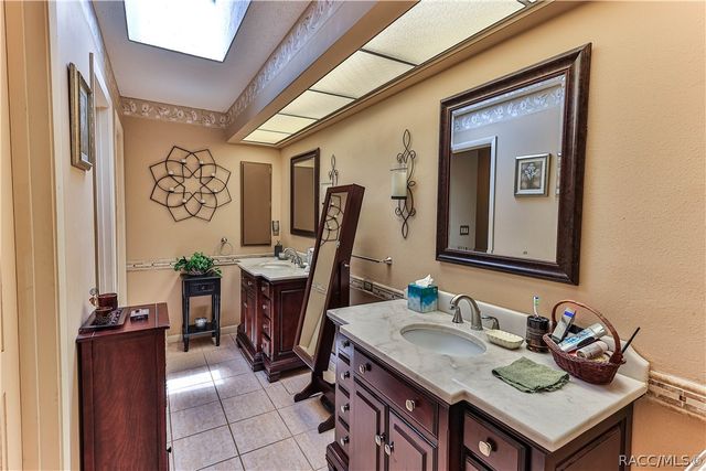 11 DAHOON Court S, Homosassa, FL 34446