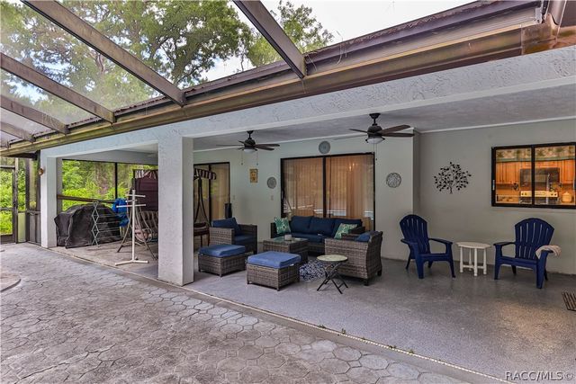 11 DAHOON Court S, Homosassa, FL 34446