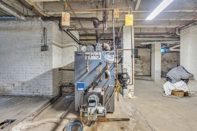 27 Chase St, Orange, MA 01364