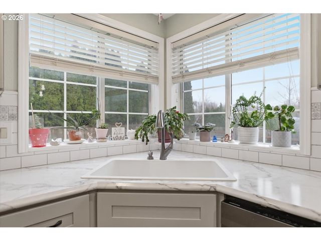 2009 FLAG STONE Ct, Keizer, OR 97303