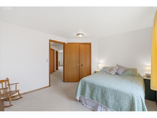 2009 FLAG STONE Ct, Keizer, OR 97303