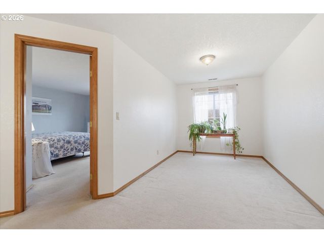 2009 FLAG STONE Ct, Keizer, OR 97303