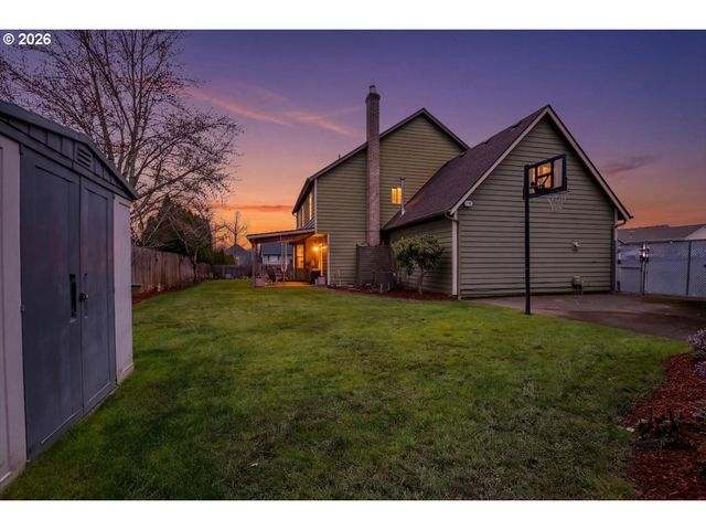 2009 FLAG STONE Ct, Keizer, OR 97303