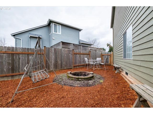 2009 FLAG STONE Ct, Keizer, OR 97303