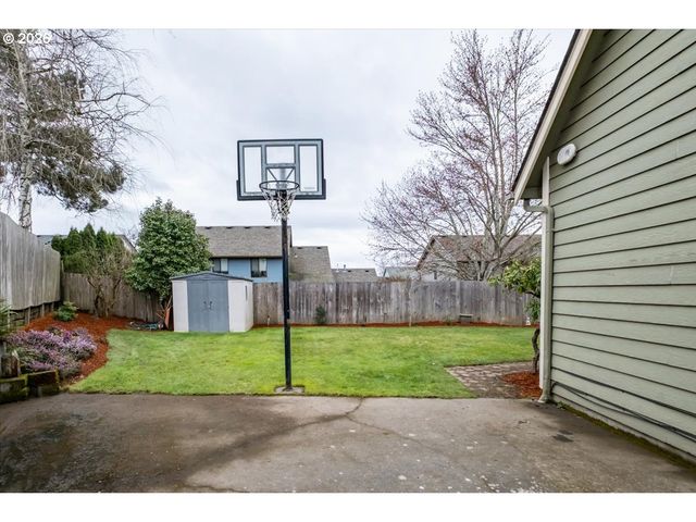 2009 FLAG STONE Ct, Keizer, OR 97303