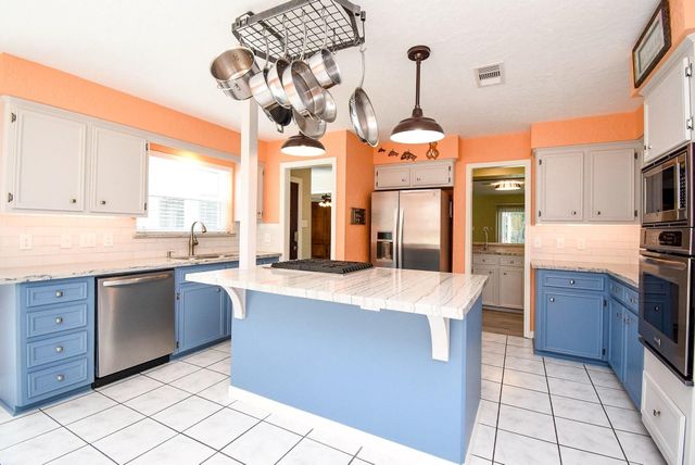 2814 Foxfire Circle, Missouri City, TX 77459