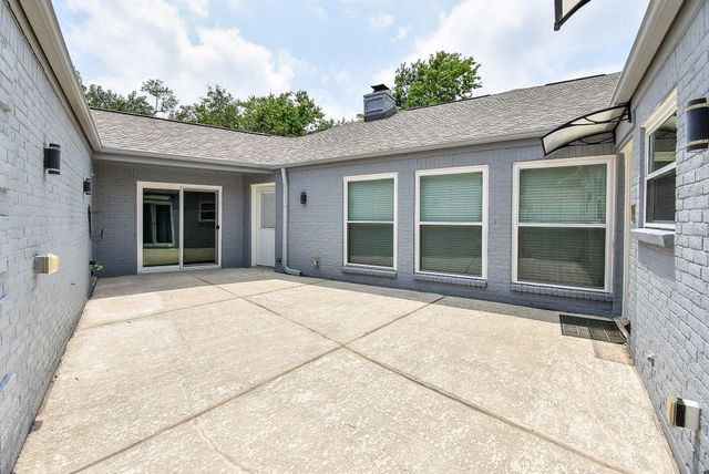 2814 Foxfire Circle, Missouri City, TX 77459
