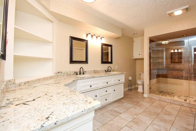 2814 Foxfire Circle, Missouri City, TX 77459