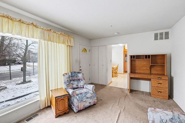 672 Linda Vista Drive, Pontiac, MI 48342