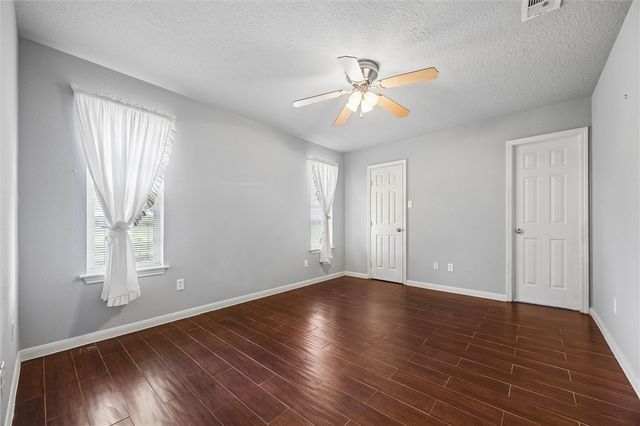 1240 Schumann Road, Bellville, TX 77418