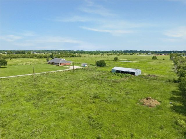 1240 Schumann Road, Bellville, TX 77418