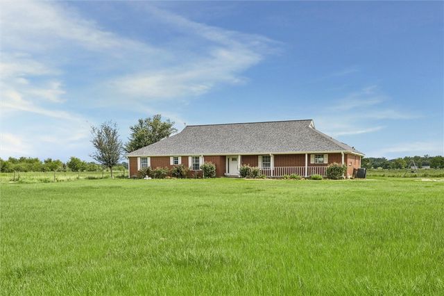 1240 Schumann Road, Bellville, TX 77418