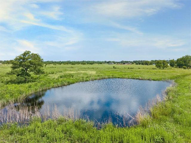 1240 Schumann Road, Bellville, TX 77418