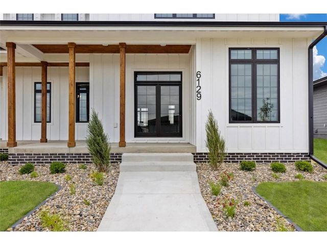6129 NE Sherman Drive, Ankeny, IA 50021