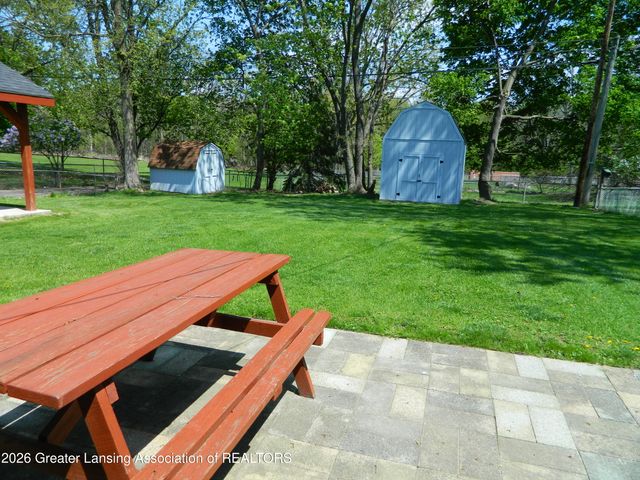 4123 Devonshire Avenue, Lansing, MI 48910