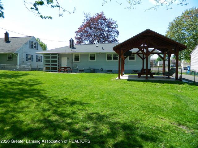 4123 Devonshire Avenue, Lansing, MI 48910