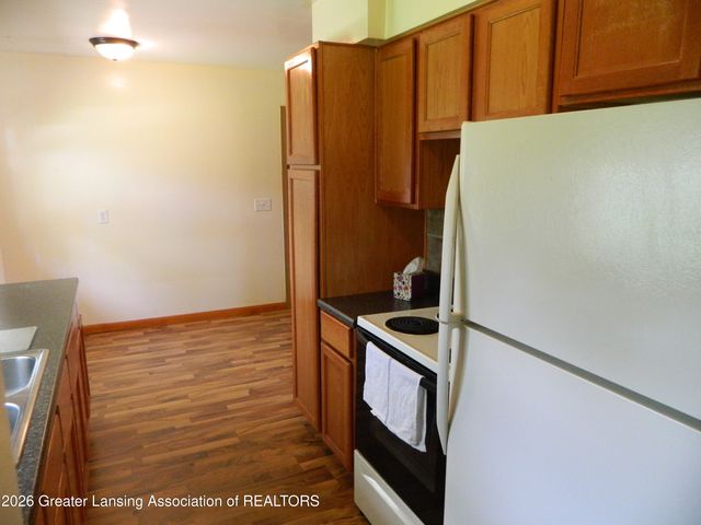 4123 Devonshire Avenue, Lansing, MI 48910