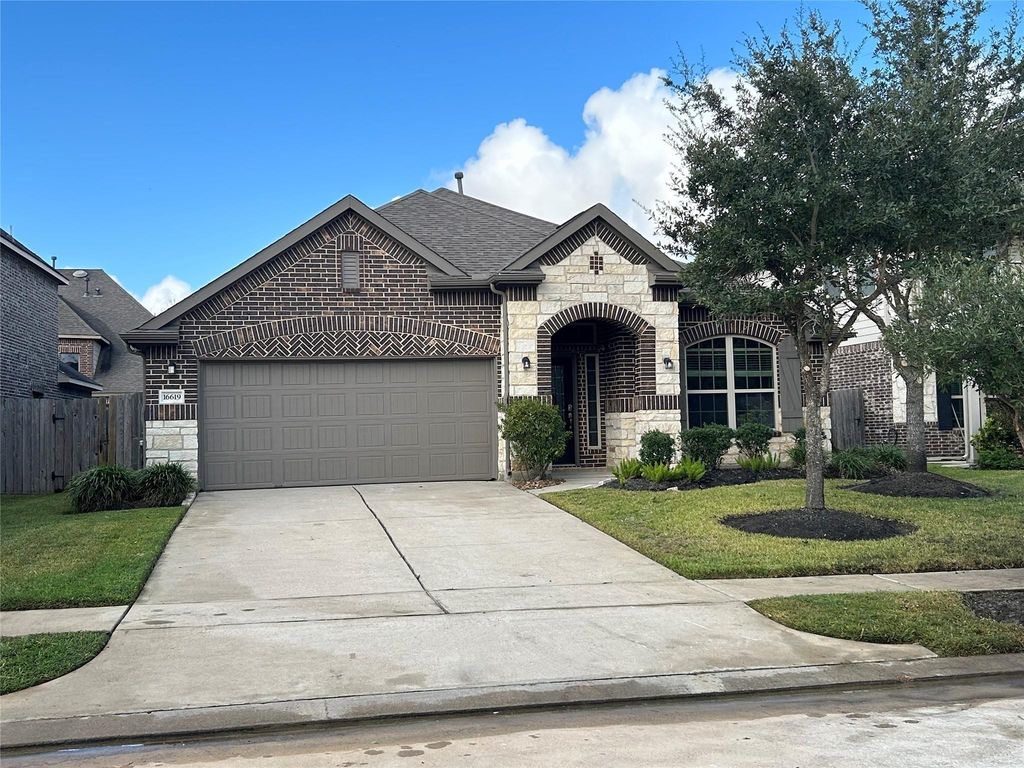 16619 Cactus Blossom Trail, Cypress, TX 77433