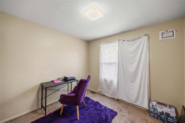 801 & 807 E Mckinley Avenue, Des Moines, IA 50315