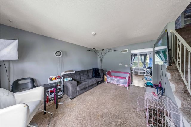 801 & 807 E Mckinley Avenue, Des Moines, IA 50315