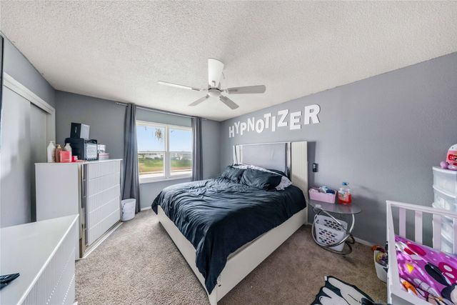 801 & 807 E Mckinley Avenue, Des Moines, IA 50315