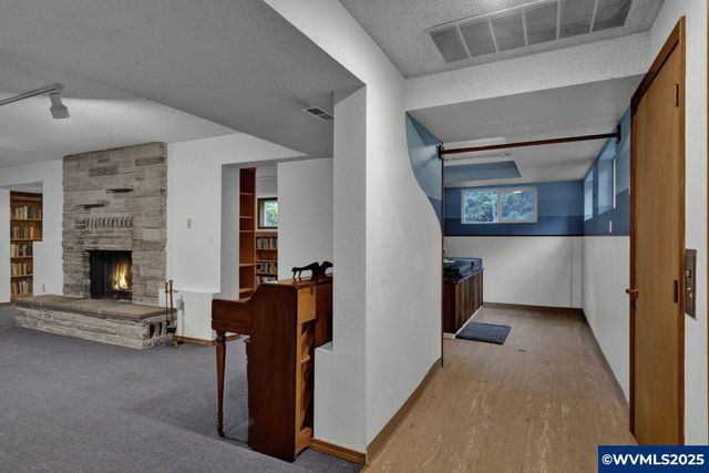 9790 NE Benton St, Newport, OR 97365