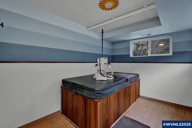 9790 NE Benton St, Newport, OR 97365